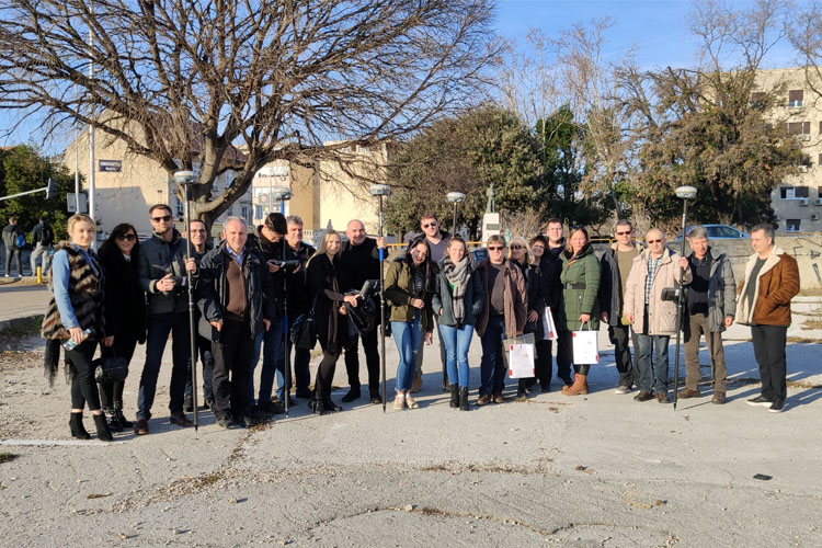 Slika /slike/ESF_vijesti/Datumi/Edukacija_1/ESF_geodetski_datumi.jpg