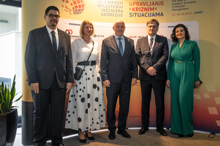 Slika /slike/Vijesti/Komora/2023/Konferencija_HKOIG_1.jpg