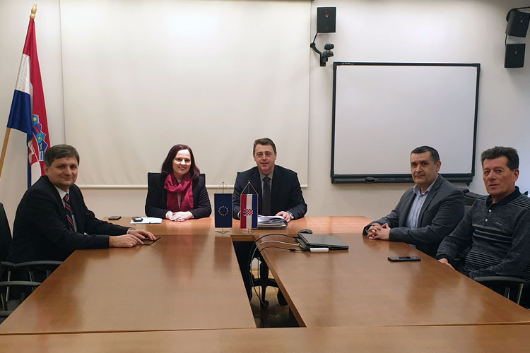 Slika /slike/Vijesti/Potpisi/2020/Geoportal_potpisivanje.jpg