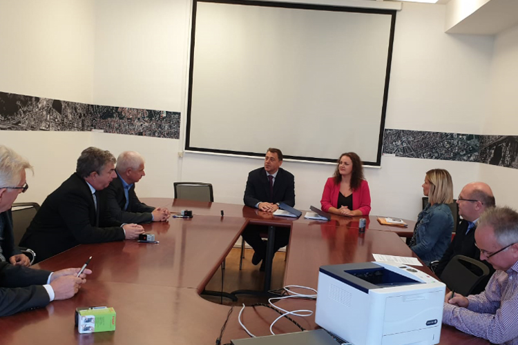 Slika /slike/Vijesti/Potpisi/Potpis-3.jpg