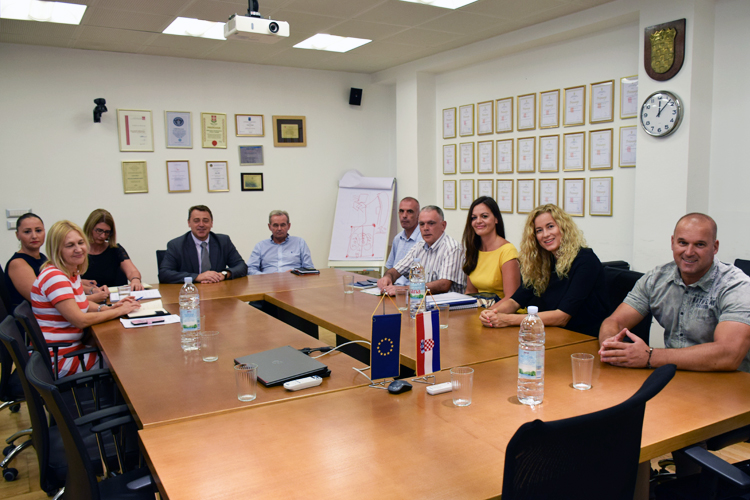 Slika /slike/Vijesti/Sastanak/HHI.jpg