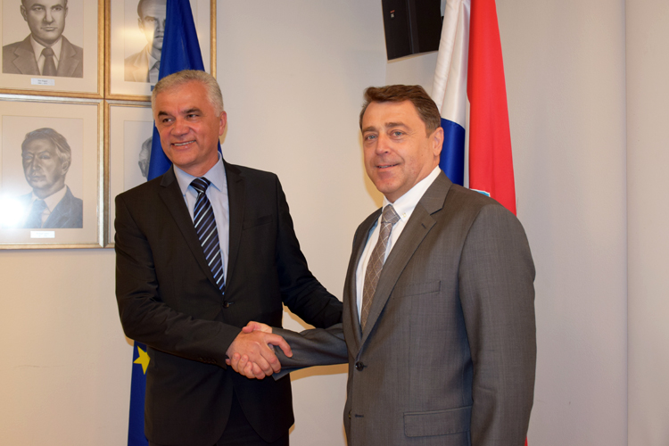 Slika /slike/Vijesti/sastanak1/sastanak1.jpg